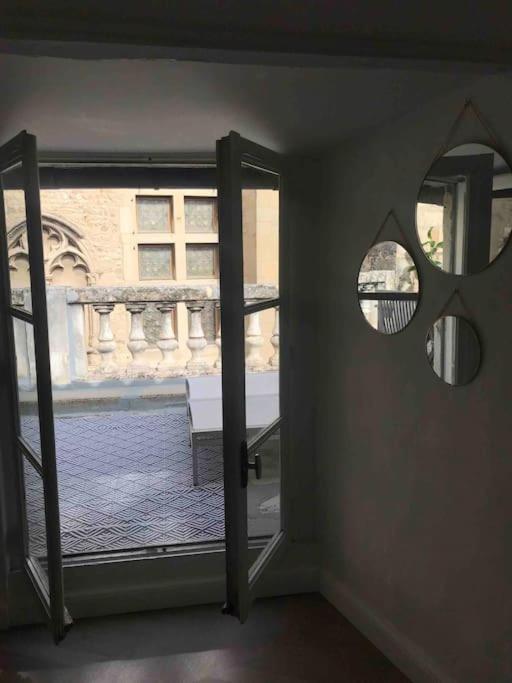 Grand Appartement En Maison De Ville Valréas Dış mekan fotoğraf