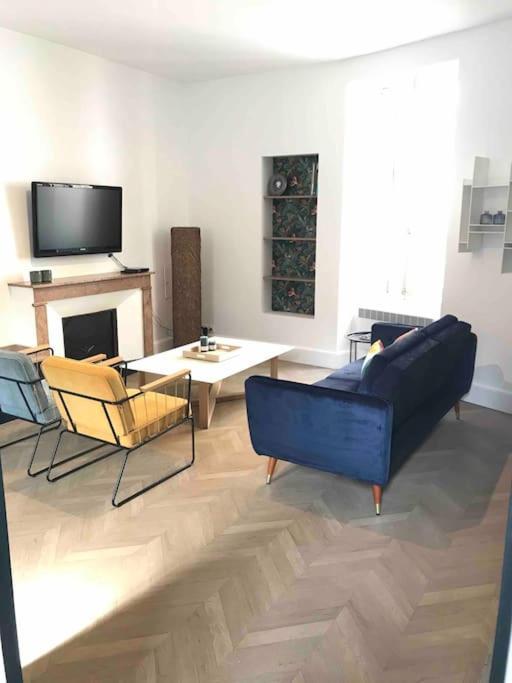 Grand Appartement En Maison De Ville Valréas Dış mekan fotoğraf